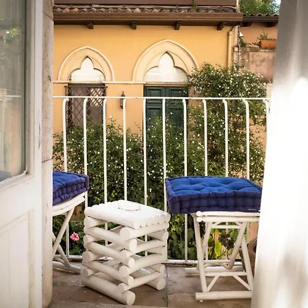 Casa Santa Domenica - Town Center Apartment